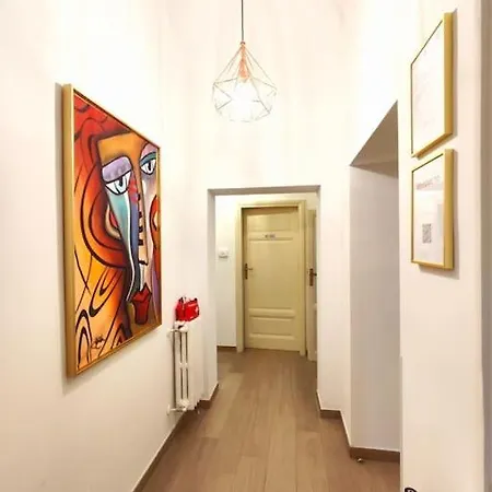 Apartment The Gold Rome