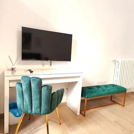 Apartment The Gold Rome