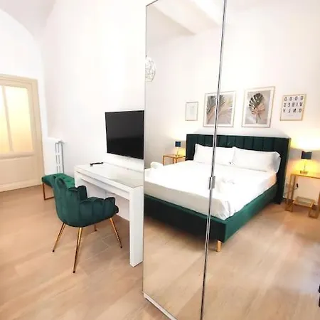 The Gold Apartment *